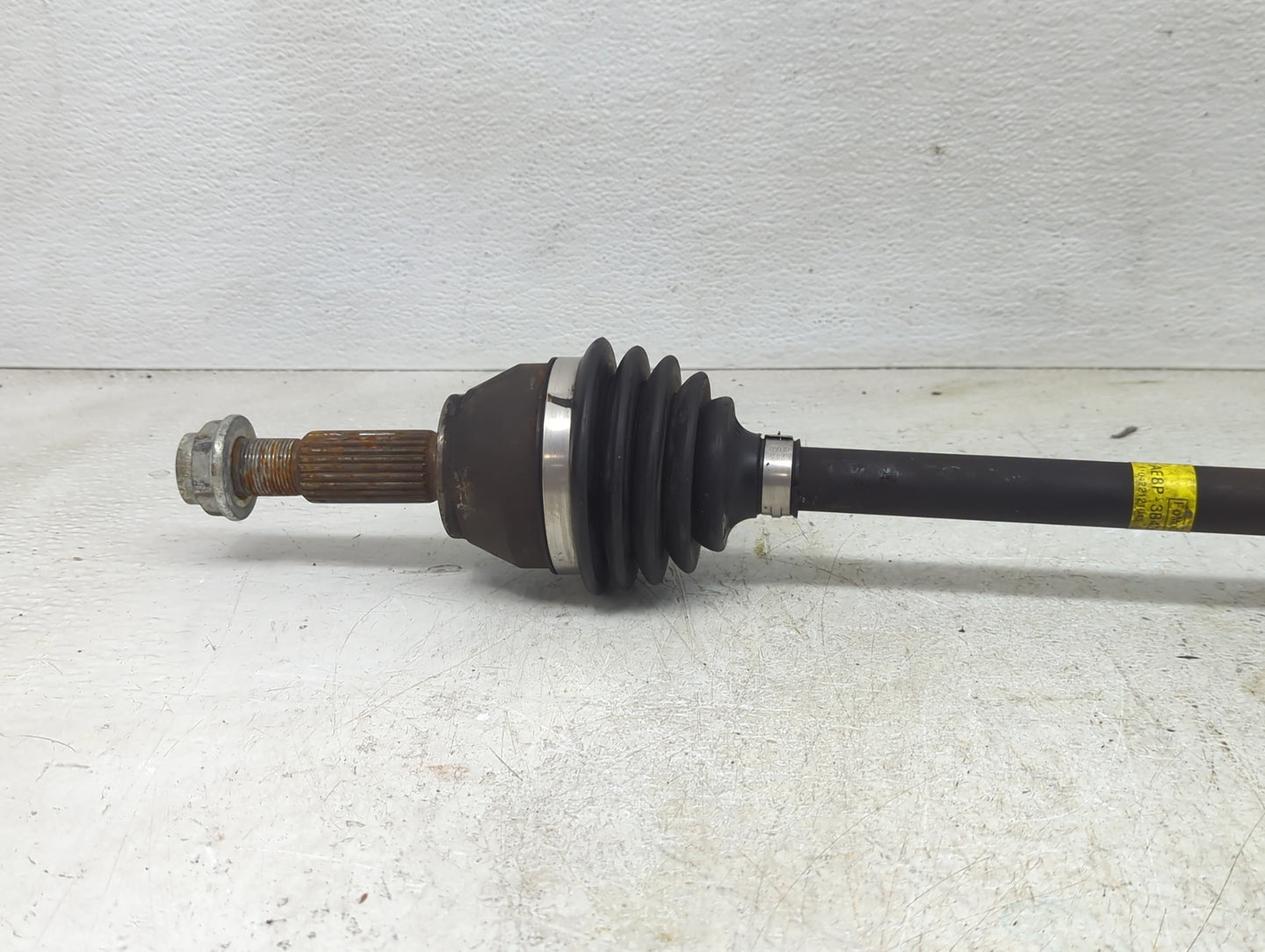 2011-2015 Ford Fiesta Axle Shaft Front Passenger Cv C/v - Oemusedautoparts1.com