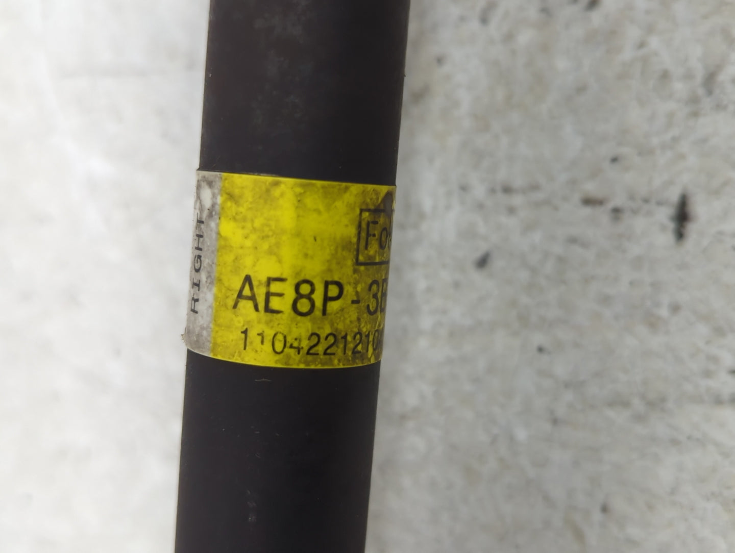 2011-2015 Ford Fiesta Axle Shaft Front Passenger Cv C/v - Oemusedautoparts1.com