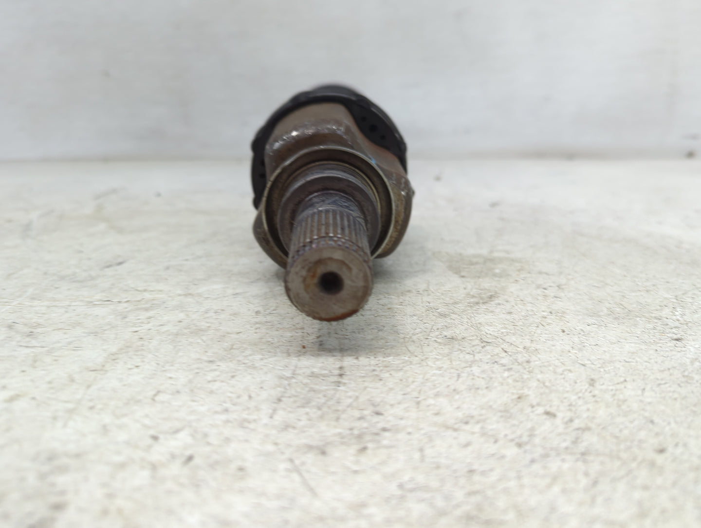2011-2015 Ford Fiesta Axle Shaft Front Driver Cv C/v - Oemusedautoparts1.com