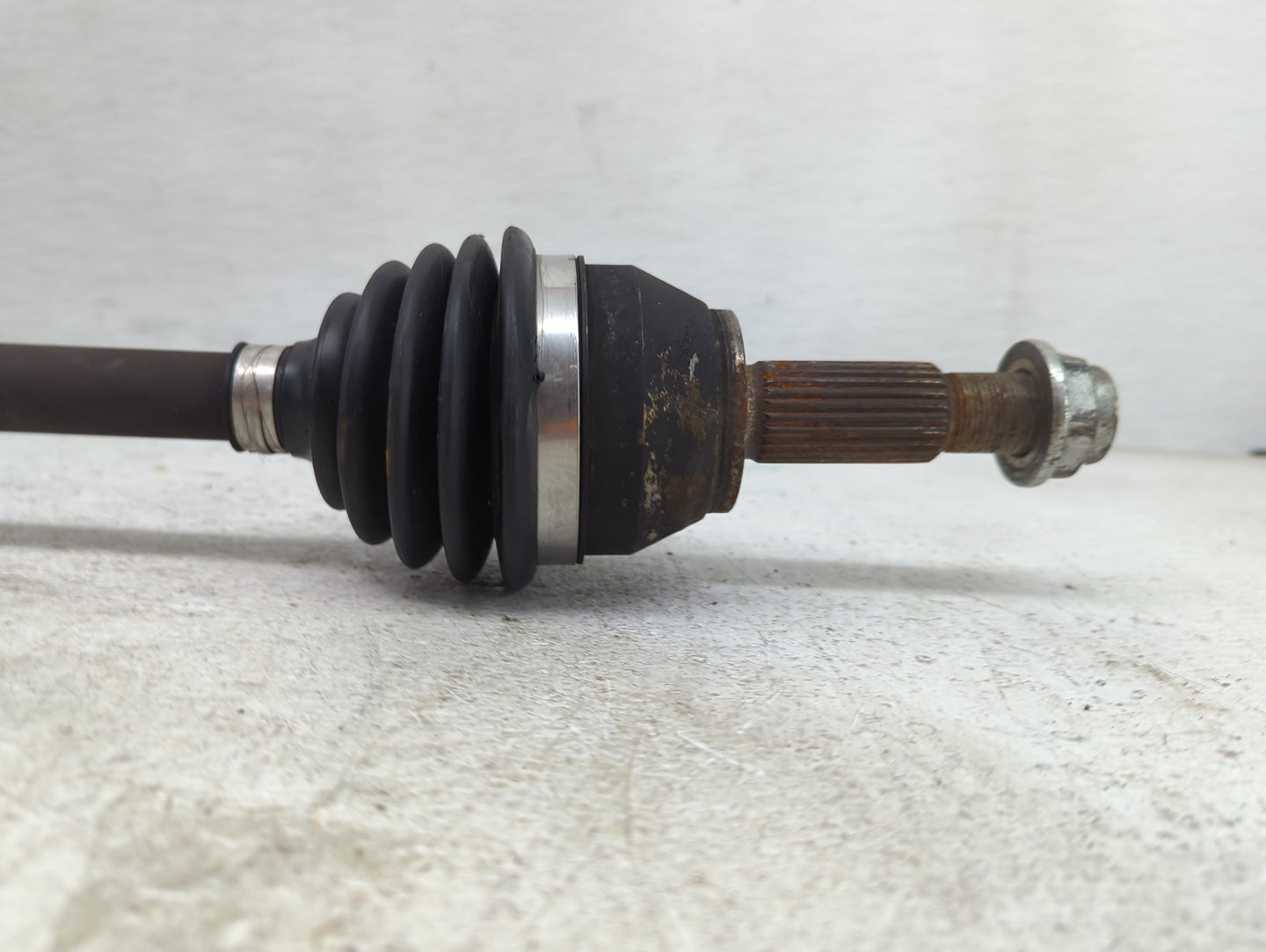 2011-2015 Ford Fiesta Axle Shaft Front Driver Cv C/v - Oemusedautoparts1.com