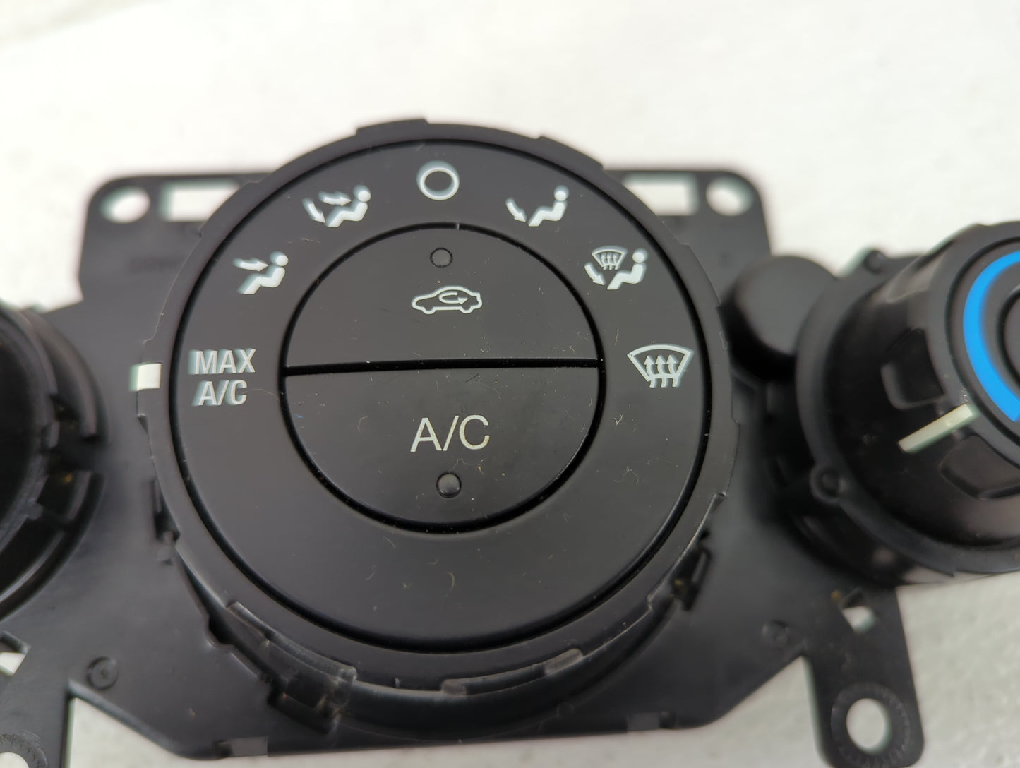 2011-2013 Ford Fiesta Climate Control Module Temperature AC/Heater Replacement P/N:AE83 19980 AF Fits Fits 2011 2012 2013 OE