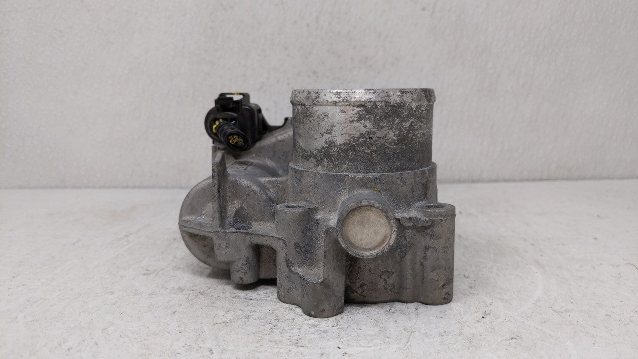 2011-2014 Ford Fiesta Throttle Body P/N:7S7G-9F991-BA 7S7G-9F991-B7A Fits Fits 2011 2012 2013 2014 OEM Used Auto Parts - Oem