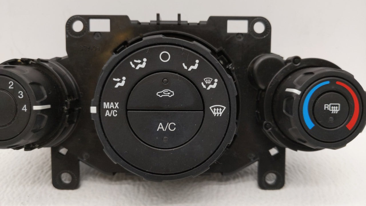 2011-2013 Ford Fiesta Climate Control Module Temperature AC/Heater Replacement P/N:AE83-19980-AF AE83-19980-AH Fits OEM Used
