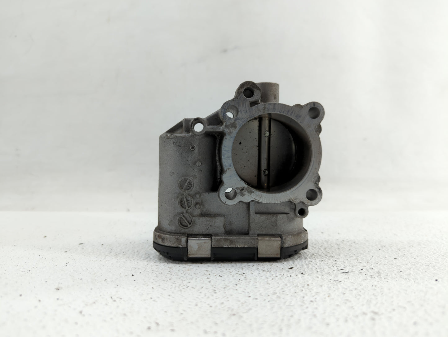 2011-2014 Ford Fiesta Throttle Body P/N:7S7G-9F991-BA 7S7G-9F991-B7A Fits Fits 2011 2012 2013 2014 OEM Used Auto Parts - Oem