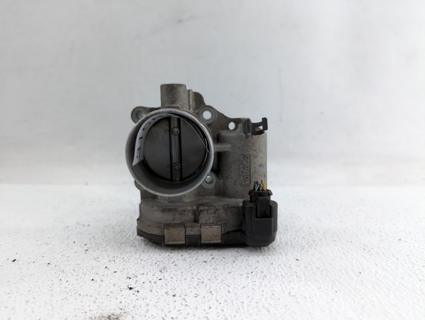 2011-2014 Ford Fiesta Throttle Body P/N:7S7G-9F991-BA 7S7G-9F991-B7A Fits Fits 2011 2012 2013 2014 OEM Used Auto Parts - Oem