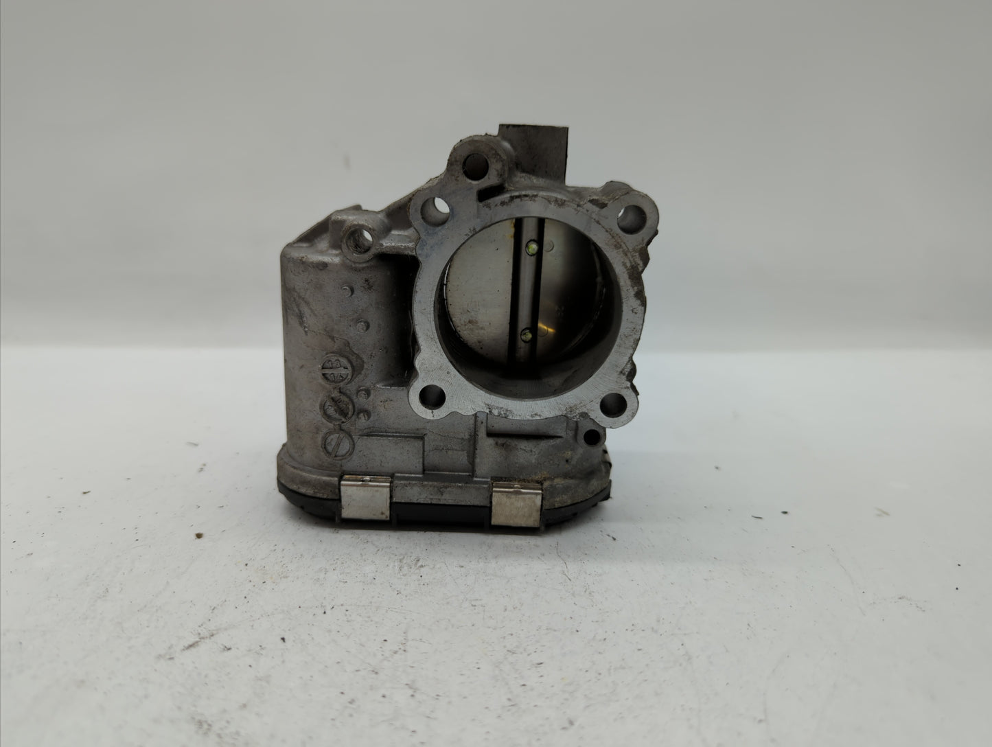 2011-2014 Ford Fiesta Throttle Body P/N:7S7G-9F991-BA 7S7G-9F991-B7A Fits Fits 2011 2012 2013 2014 OEM Used Auto Parts - Oem