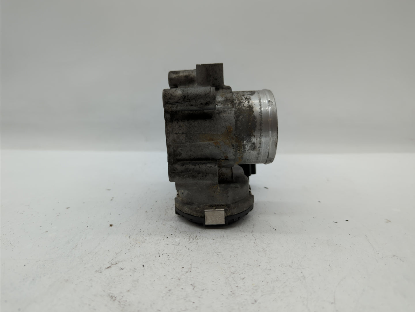 2011-2014 Ford Fiesta Throttle Body P/N:7S7G-9F991-BA 7S7G-9F991-B7A Fits Fits 2011 2012 2013 2014 OEM Used Auto Parts - Oem
