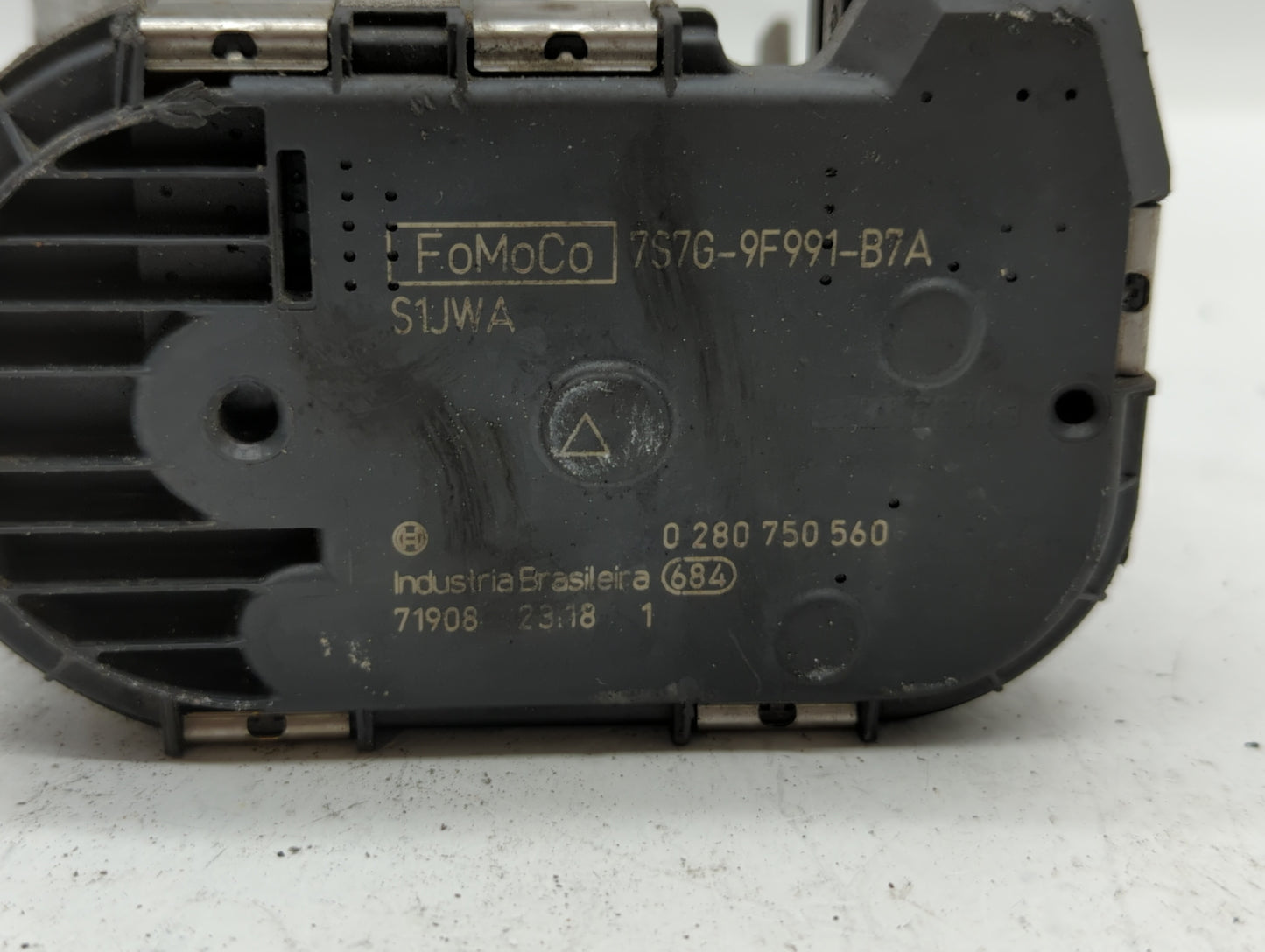 2011-2014 Ford Fiesta Throttle Body P/N:7S7G-9F991-BA 7S7G-9F991-B7A Fits Fits 2011 2012 2013 2014 OEM Used Auto Parts - Oem