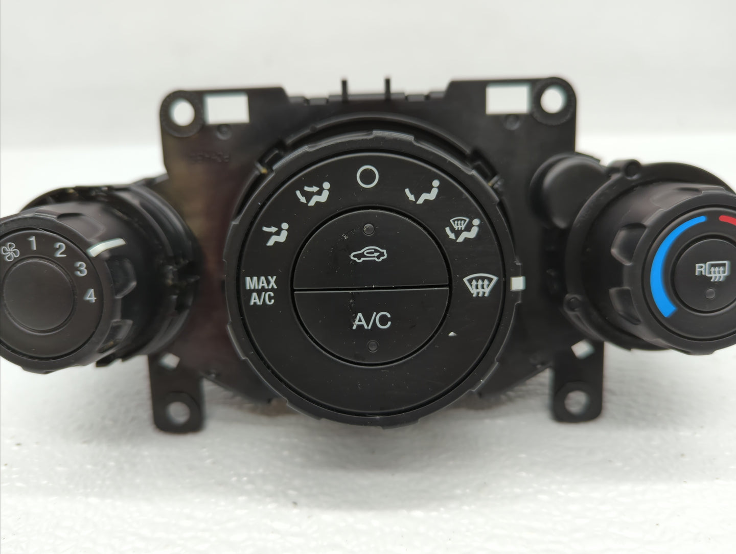 2011-2013 Ford Fiesta Climate Control Module Temperature AC/Heater Replacement P/N:AE83-19980-AE AE83-19980-AF Fits OEM Used
