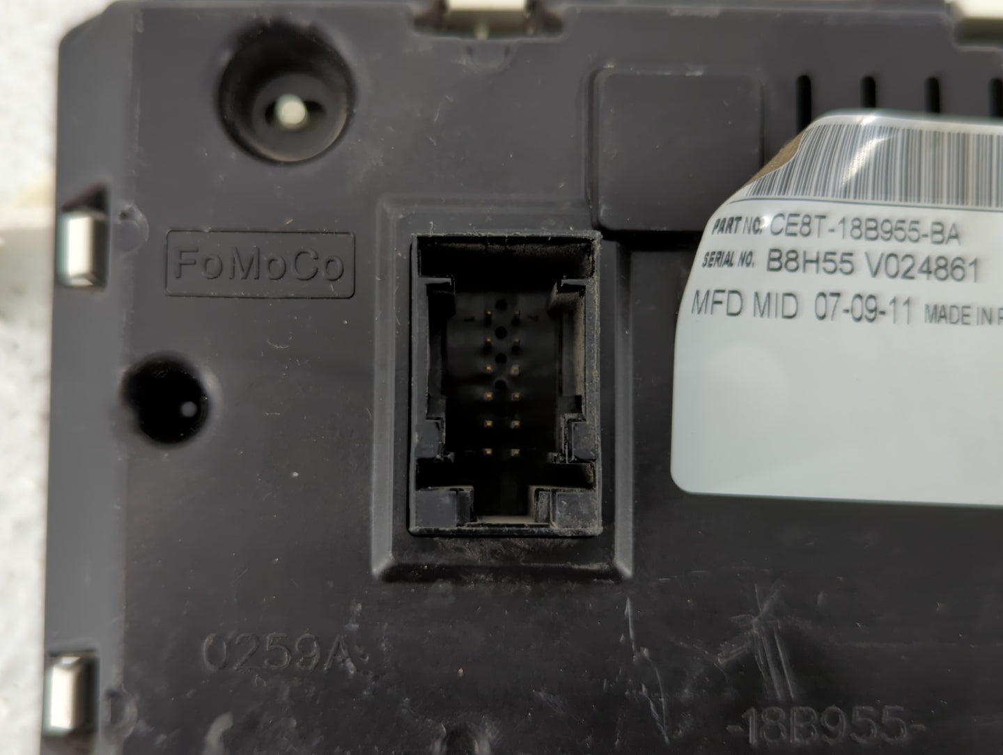 2012-2012 Ford Fiesta Am Fm Cd Player Radio Receiver - Oemusedautoparts1.com