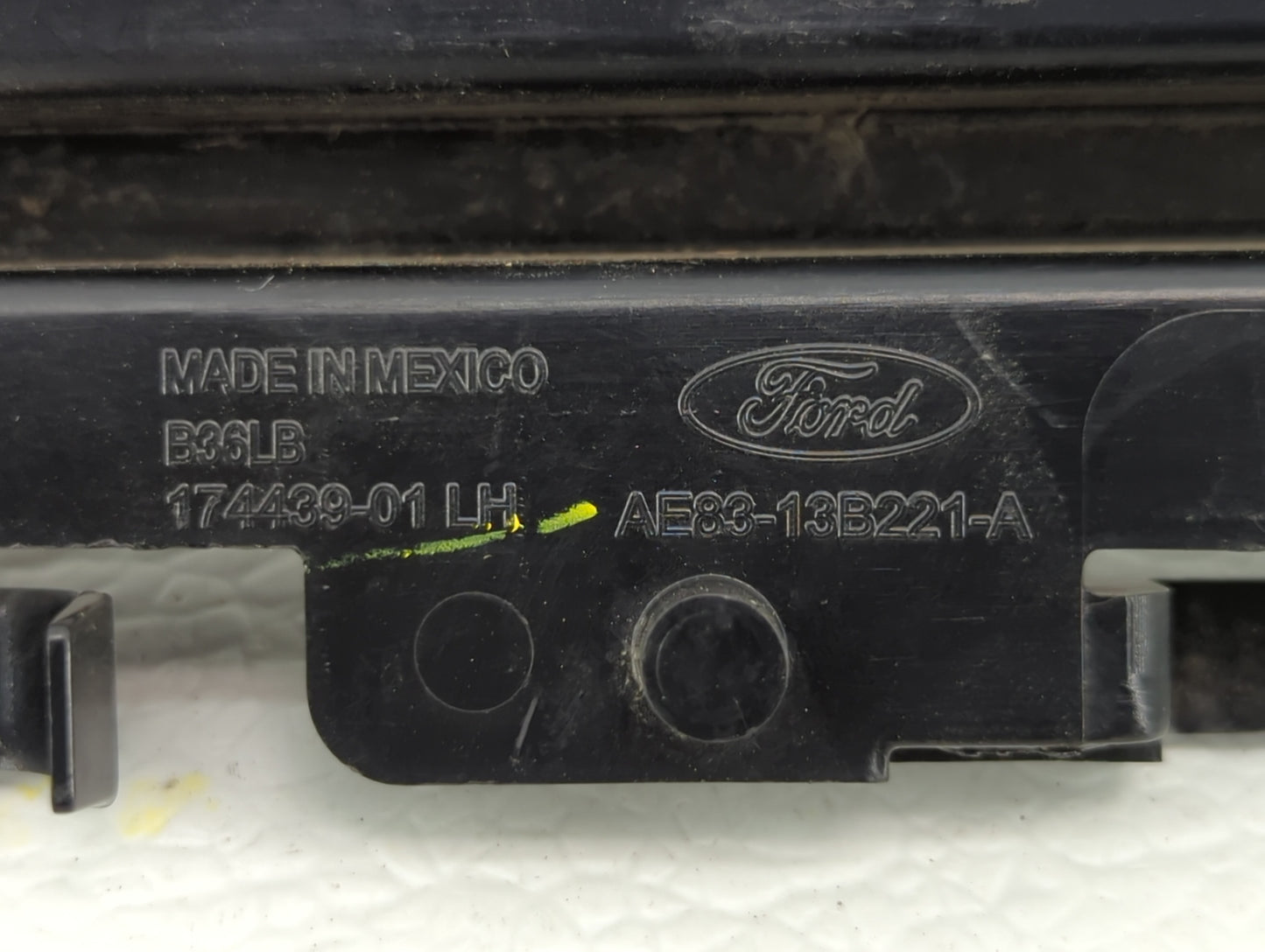 2011-2013 Ford Fiesta Driver Left Oem Front Light Lamp - Oemusedautoparts1.com