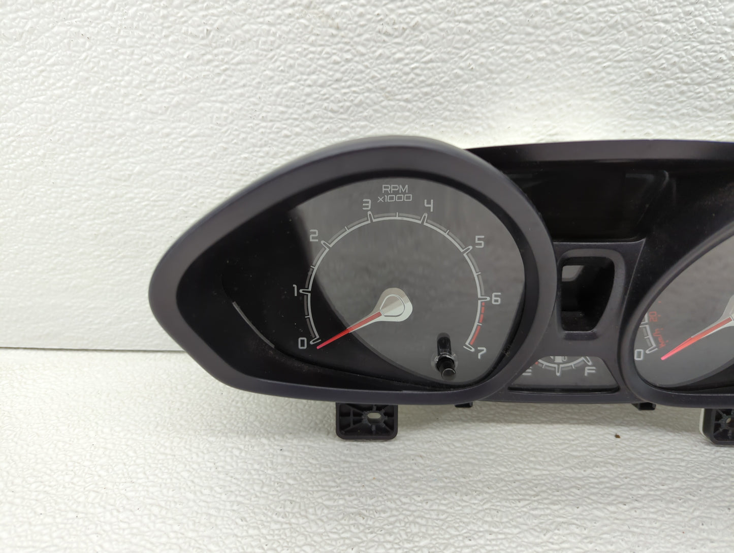 2012-2013 Ford Fiesta Instrument Cluster Speedometer Gauges P/N:CE8T-10849-AC DE8T-10849-CC Fits Fits 2012 2013 OEM Used Aut