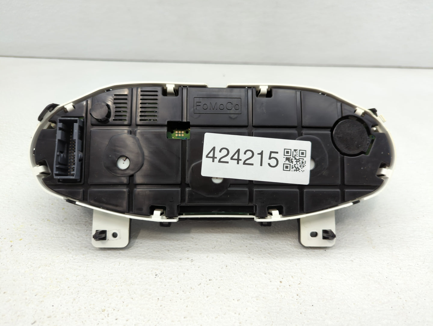 2012-2013 Ford Fiesta Instrument Cluster Speedometer Gauges P/N:CE8T-10849-AC DE8T-10849-CC Fits Fits 2012 2013 OEM Used Aut
