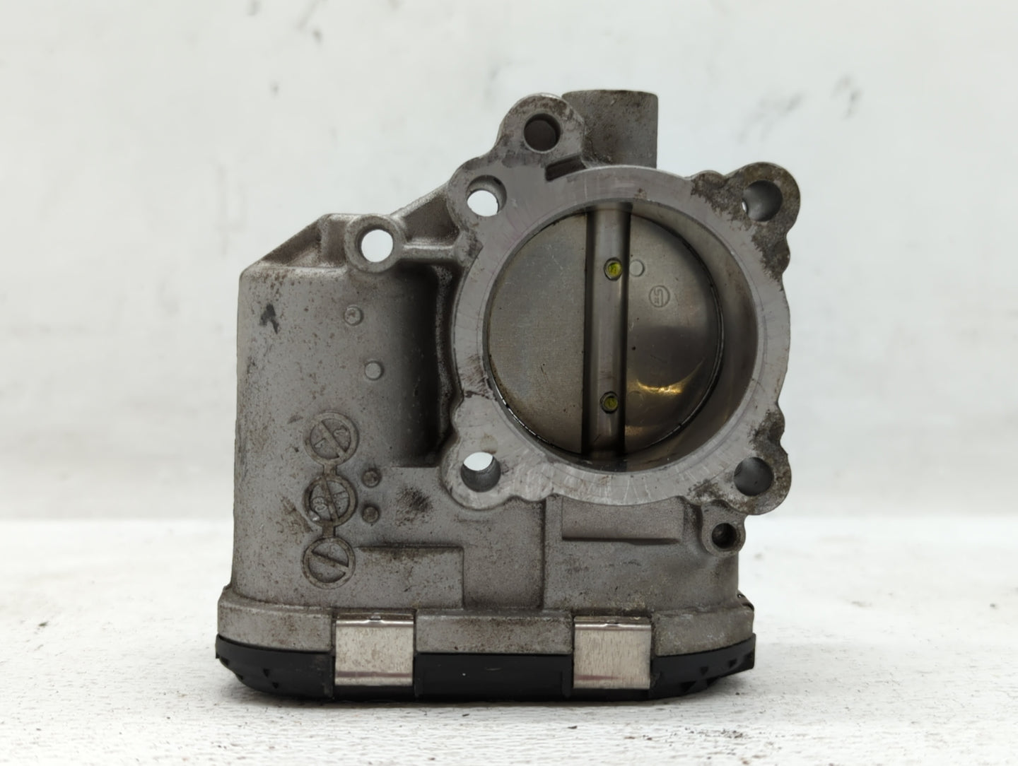 2011-2014 Ford Fiesta Throttle Body P/N:7S7G-9F991-CA 7S7G-9F991-BA, 7S7G-9F991-B7A Fits Fits 2011 2012 2013 2014 OEM Used A
