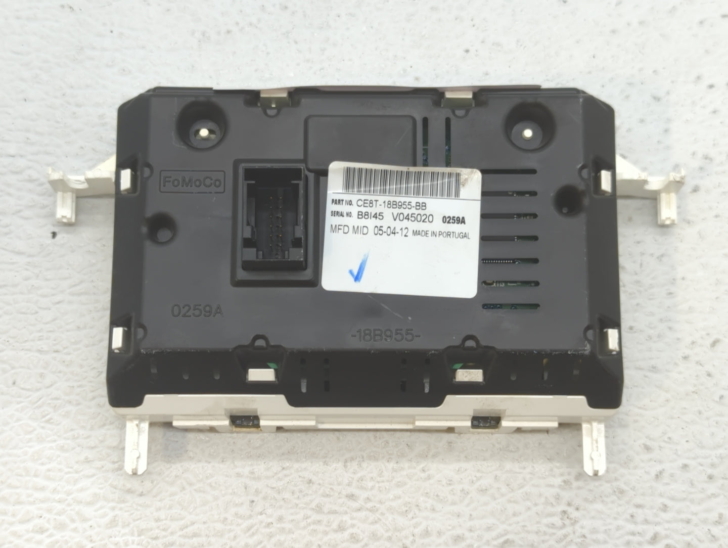 2012-2012 Ford Fiesta Radio Control Panel - Oemusedautoparts1.com