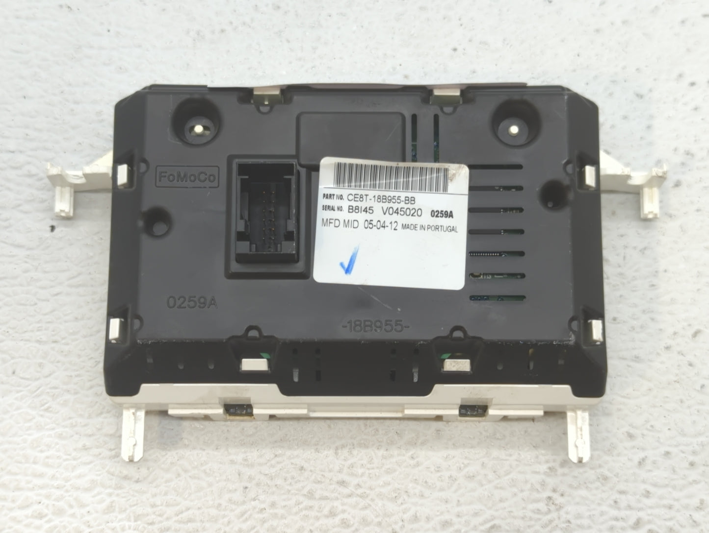 2012-2012 Ford Fiesta Radio Control Panel - Oemusedautoparts1.com