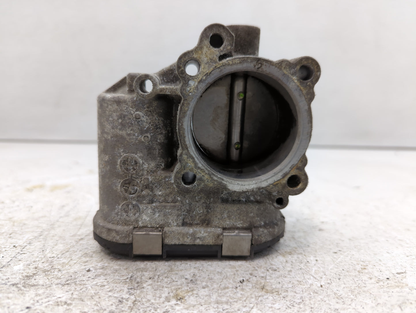 2011-2014 Ford Fiesta Throttle Body P/N:7S7G-9F991-CA 7S7G-9F991-B7A Fits Fits 2011 2012 2013 2014 OEM Used Auto Parts - Oem