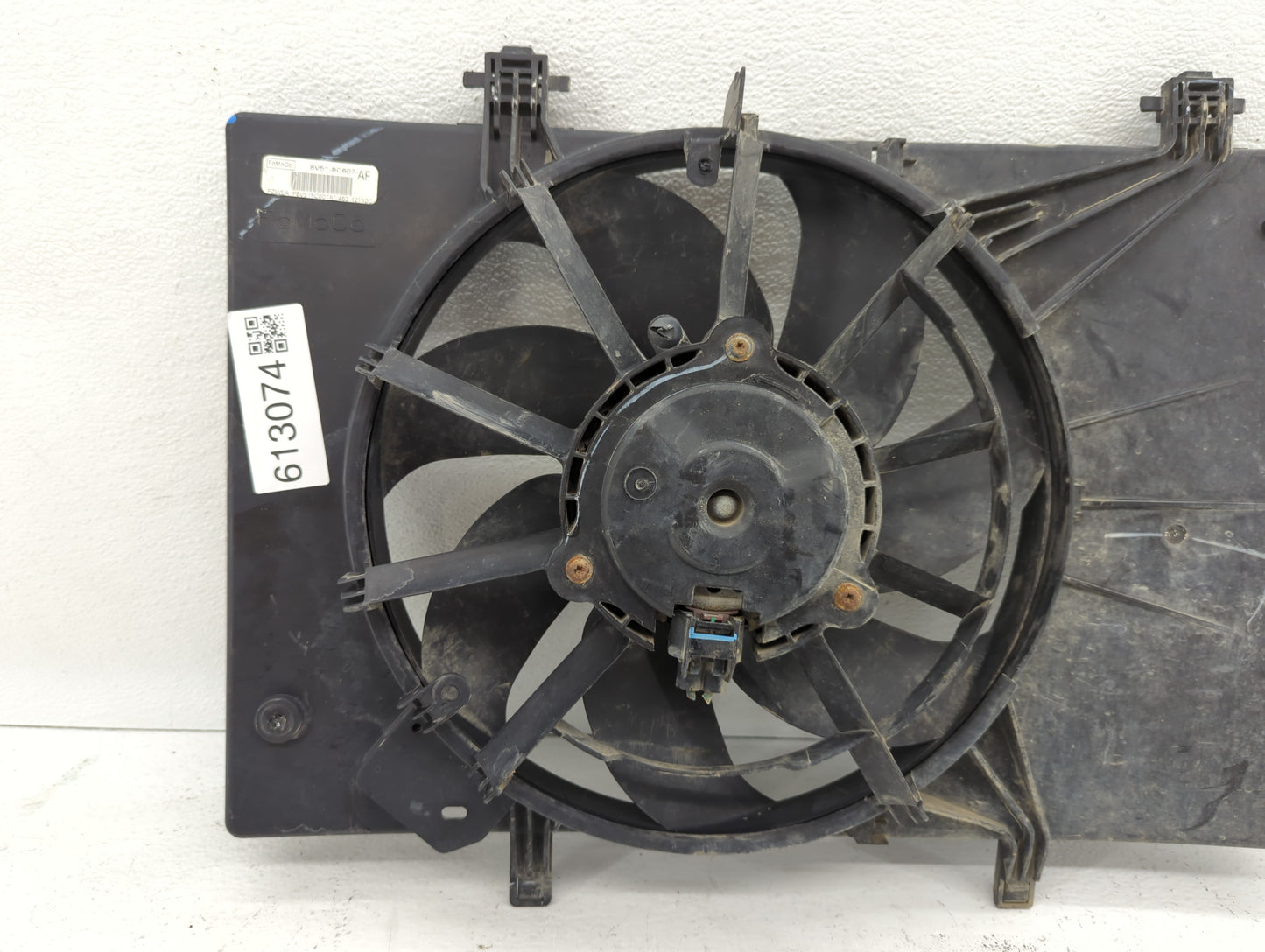 2011-2019 Ford Fiesta Left Radiator Fan Motor Assembly - Oemusedautoparts1.com