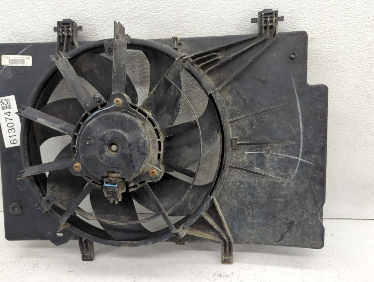 2011-2019 Ford Fiesta Left Radiator Fan Motor Assembly - Oemusedautoparts1.com