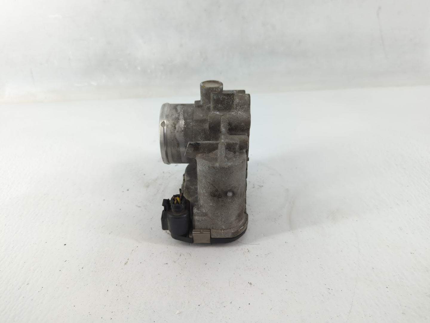 2011-2014 Ford Fiesta Throttle Body P/N:7S7G-9F991-B7A Fits Fits 2011 2012 2013 2014 OEM Used Auto Parts - Oemusedautoparts1