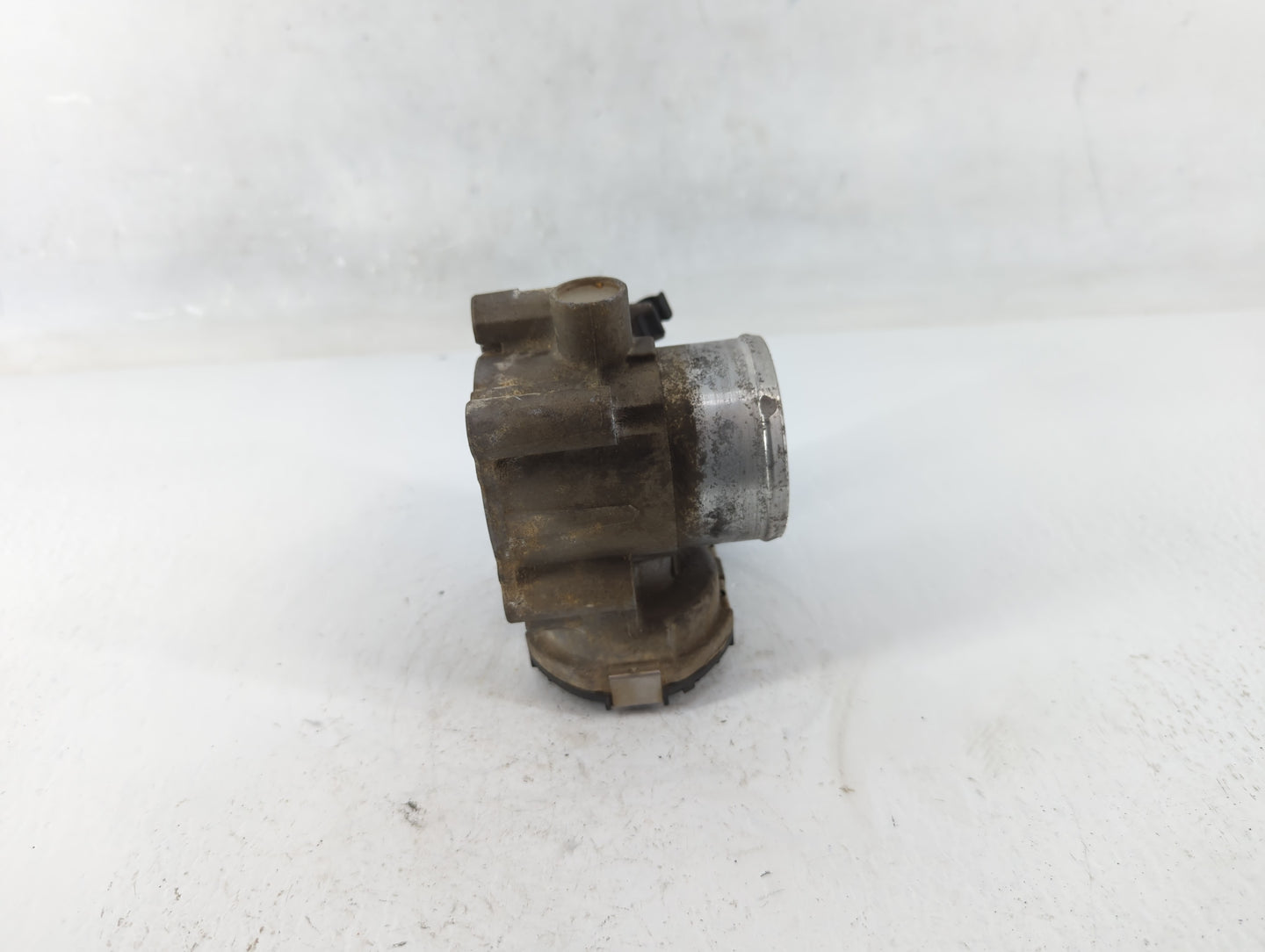 2011-2014 Ford Fiesta Throttle Body P/N:7S7G-9F991-B7A Fits Fits 2011 2012 2013 2014 OEM Used Auto Parts - Oemusedautoparts1