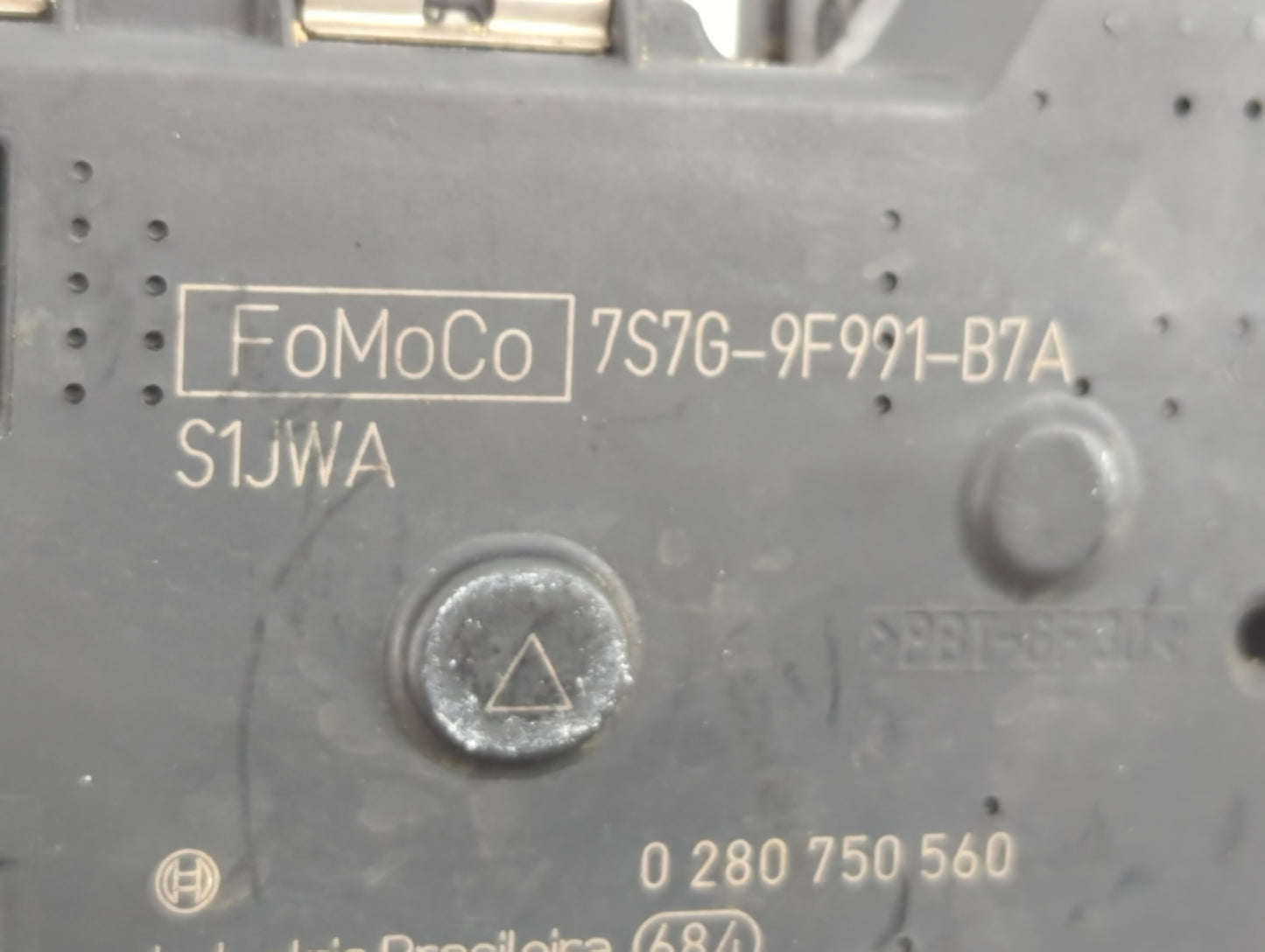 2011-2014 Ford Fiesta Throttle Body P/N:7S7G-9F991-B7A Fits Fits 2011 2012 2013 2014 OEM Used Auto Parts - Oemusedautoparts1