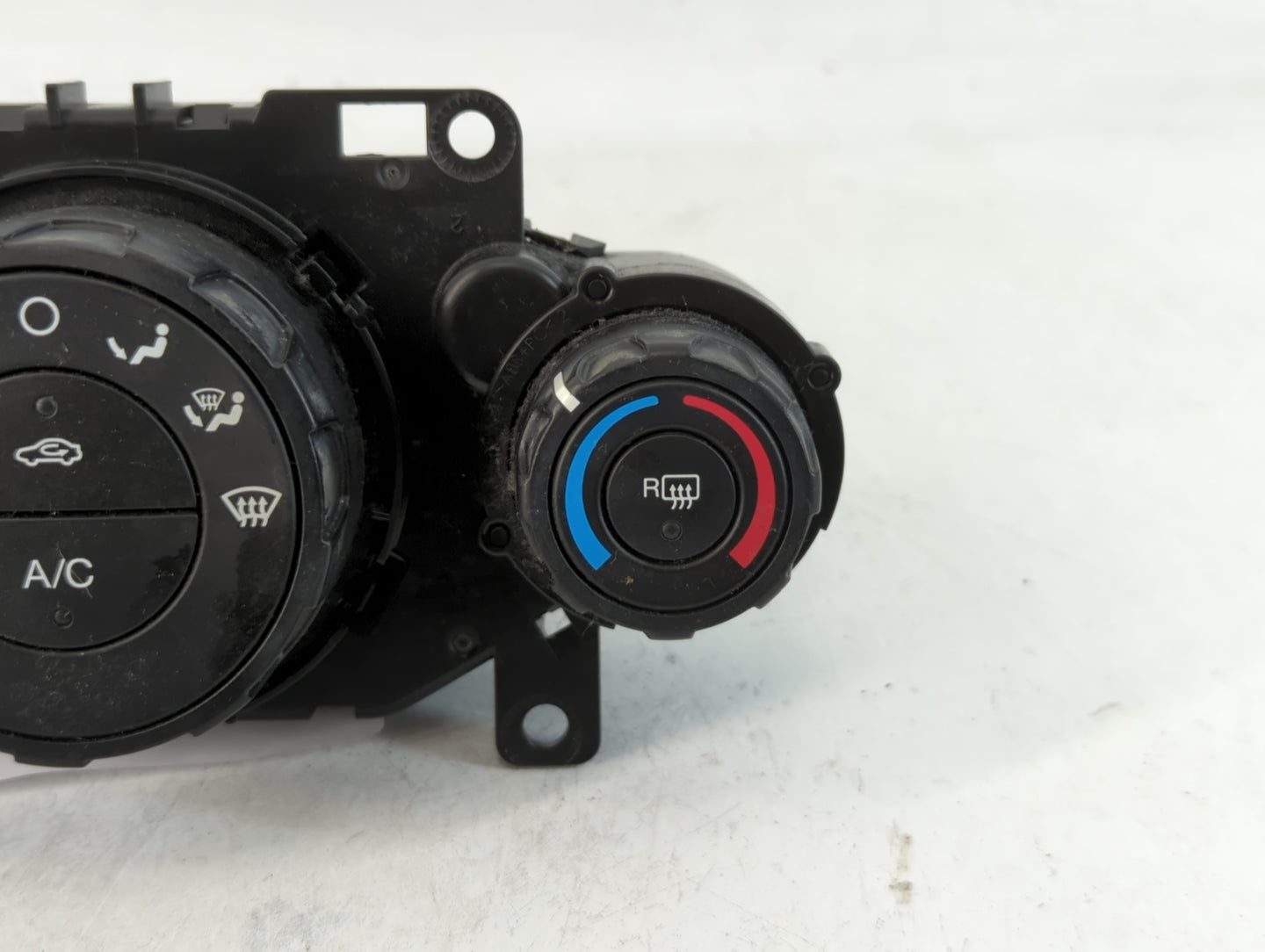 2011-2013 Ford Fiesta Climate Control Module Temperature AC/Heater Replacement P/N:AE83 19980 AF Fits Fits 2011 2012 2013 OE