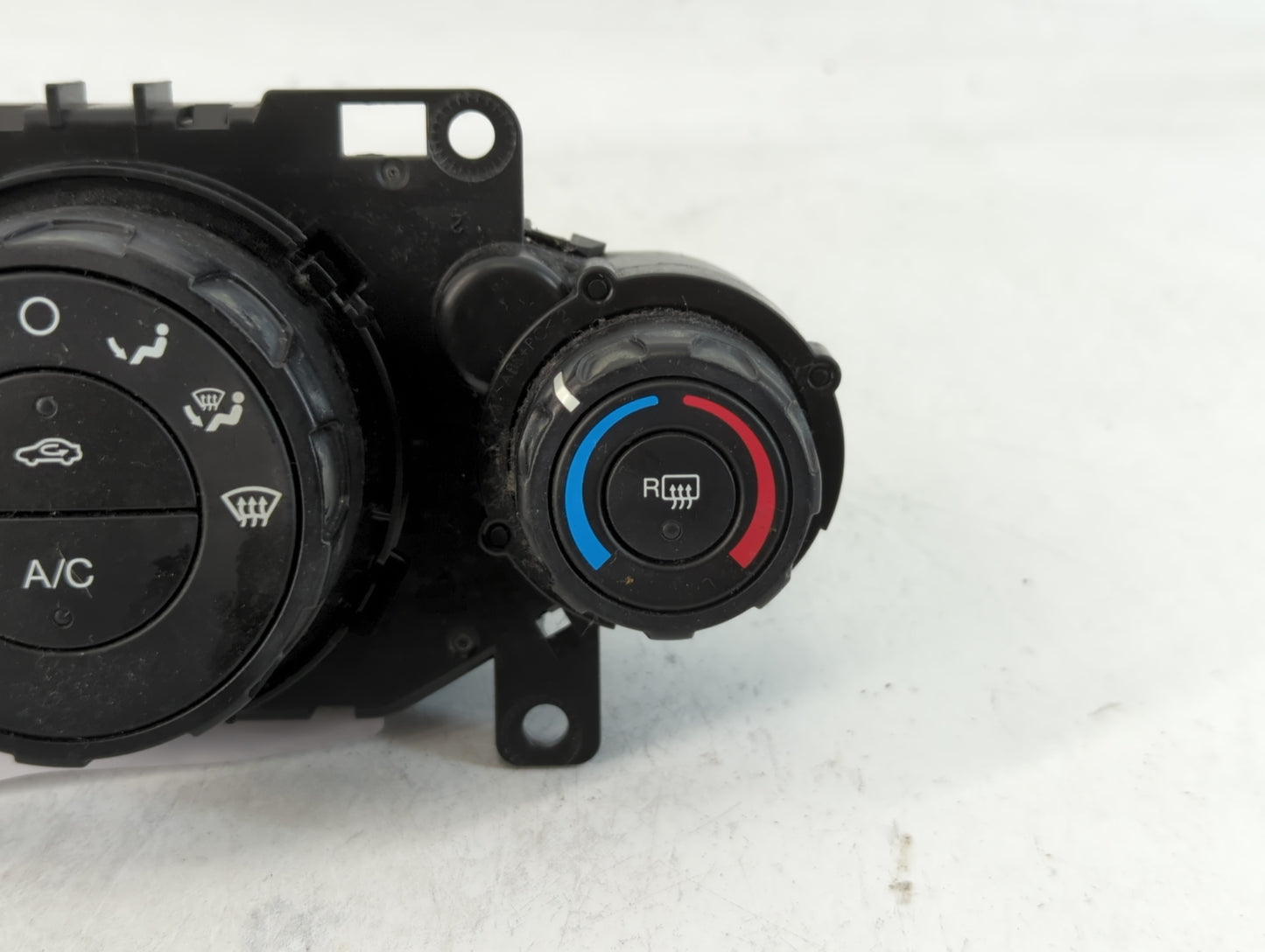 2011-2013 Ford Fiesta Climate Control Module Temperature AC/Heater Replacement P/N:AE83 19980 AF Fits Fits 2011 2012 2013 OE