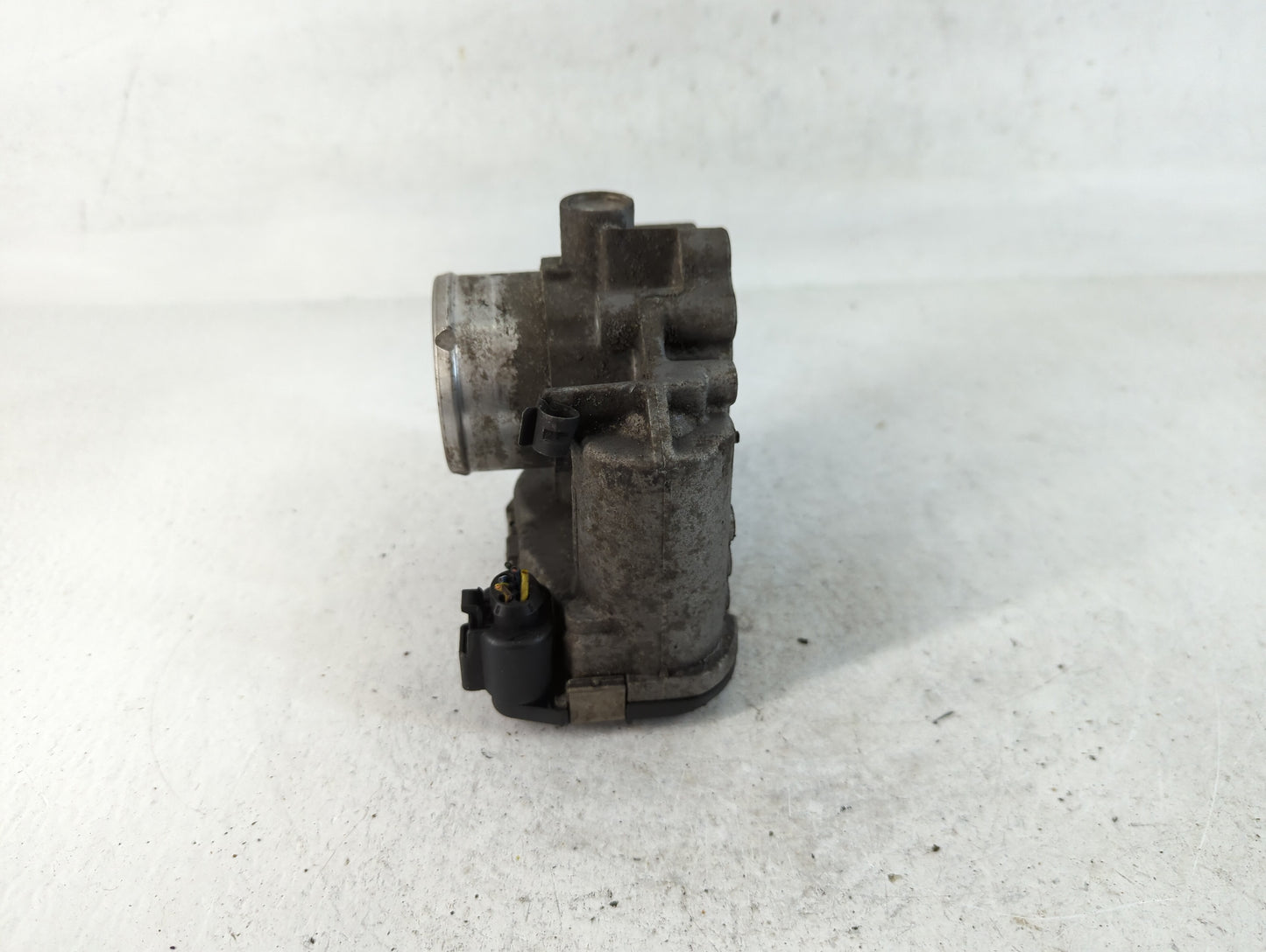 2011-2014 Ford Fiesta Throttle Body P/N:7S7G-9F991-B7A Fits Fits 2011 2012 2013 2014 OEM Used Auto Parts - Oemusedautoparts1