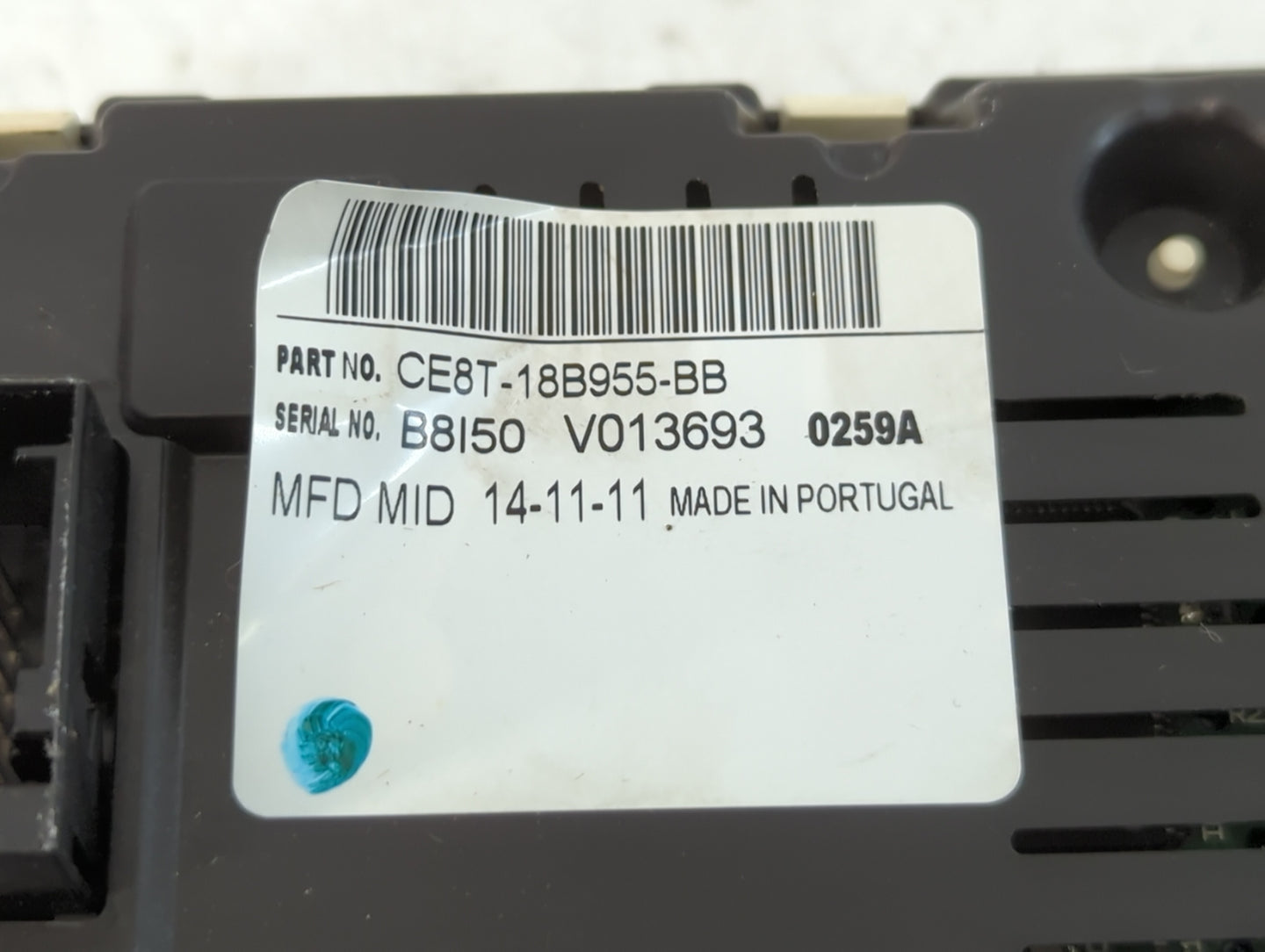 2011-2013 Ford Fiesta Radio AM FM Cd Player Receiver Replacement P/N:CE8T-18B955-BB Fits Fits 2011 2012 2013 OEM Used Auto P