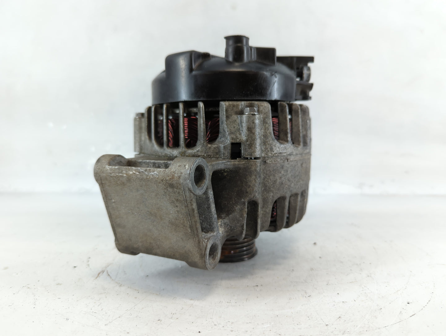 2011-2019 Ford Fiesta Alternator Replacement Generator Charging Assembly Engine OEM P/N:2608513 C AE8T-10300-AA Fits OEM Use