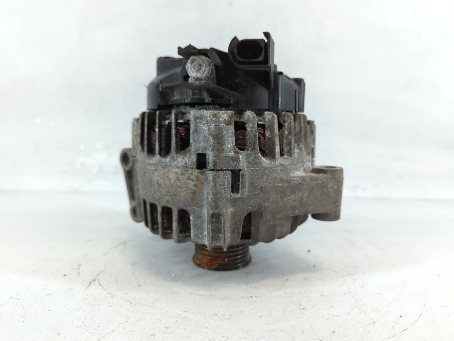 2011-2019 Ford Fiesta Alternator Replacement Generator Charging Assembly Engine OEM P/N:2608513 C AE8T-10300-AA Fits OEM Use