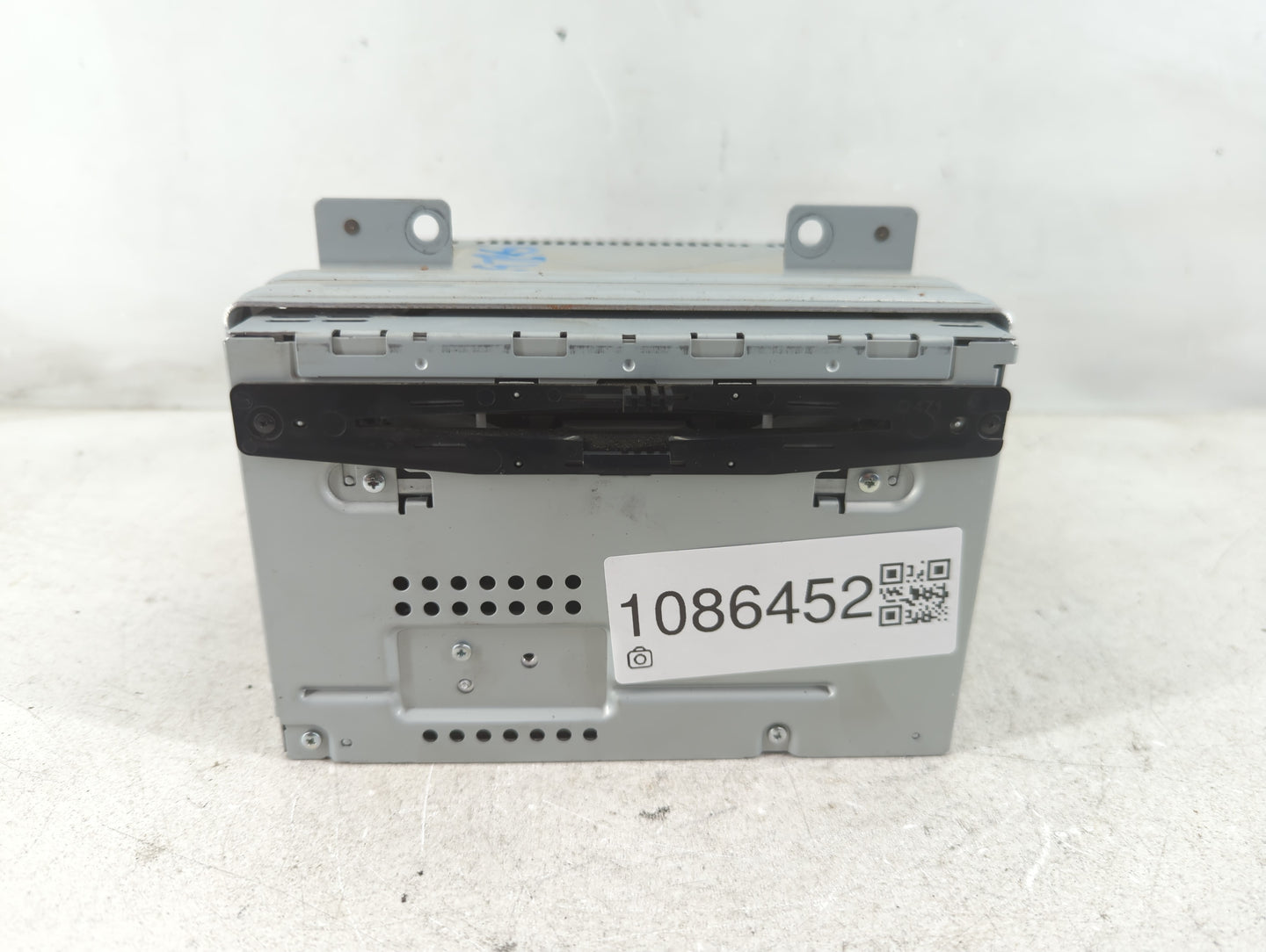 2011-2012 Ford Flex Radio AM FM Cd Player Receiver Replacement P/N:CA8T-19C157-AA Fits Fits 2011 2012 OEM Used Auto Parts - 