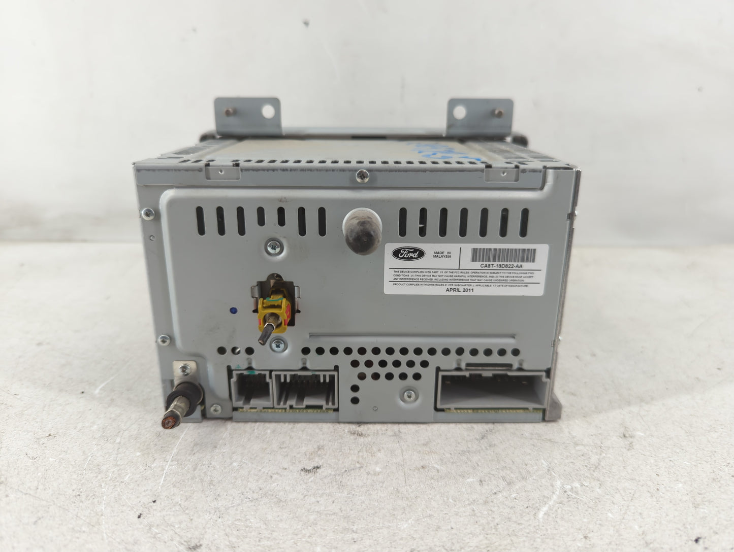 2011-2012 Ford Flex Radio AM FM Cd Player Receiver Replacement P/N:CA8T-19C157-AA Fits Fits 2011 2012 OEM Used Auto Parts - 