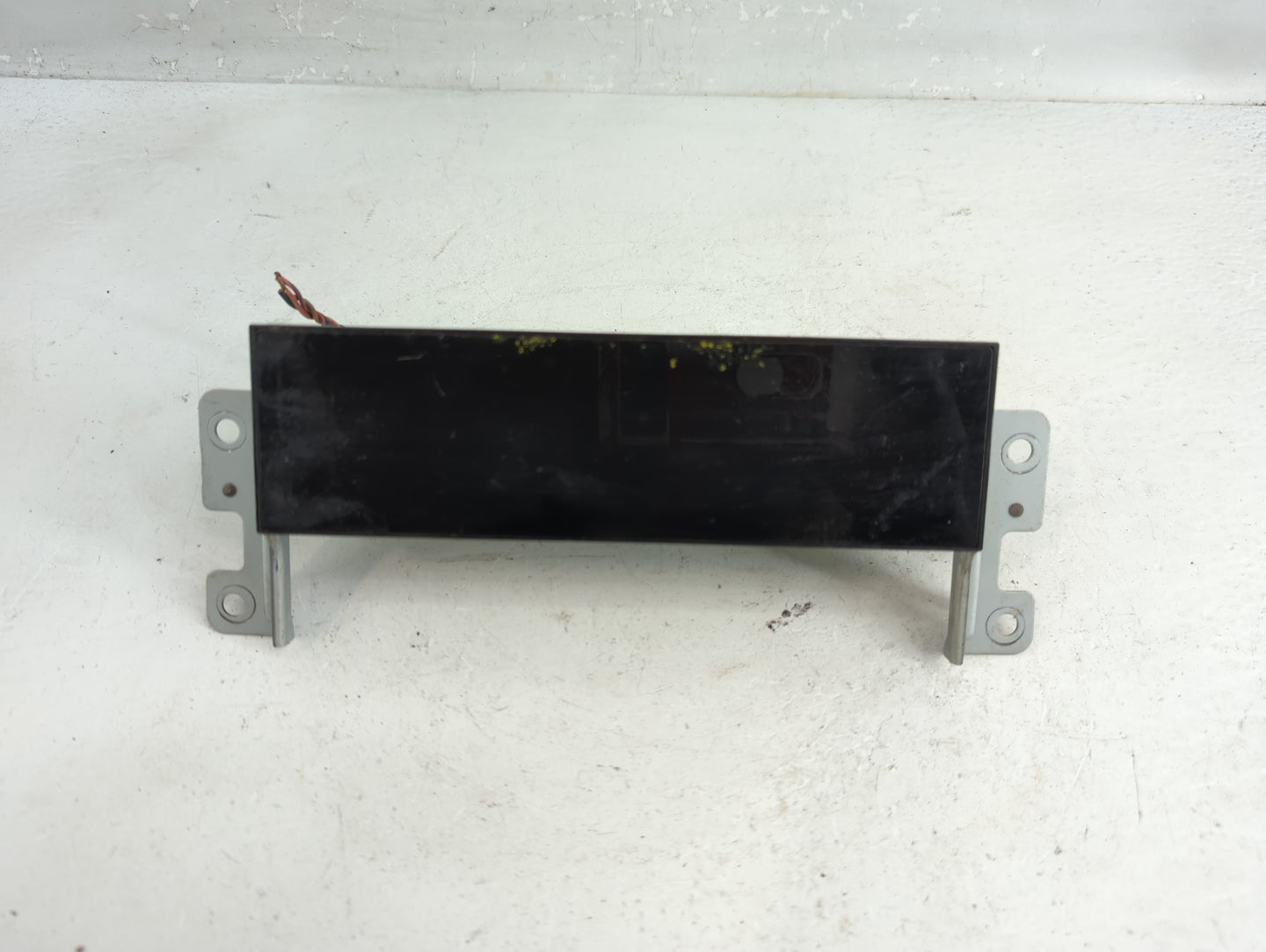 2011-2012 Ford Flex Radio AM FM Cd Player Receiver Replacement P/N:BA8T-19C116-AA Fits Fits 2011 2012 OEM Used Auto Parts - 