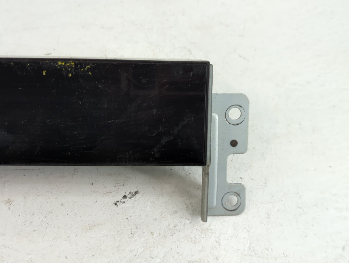 2011-2012 Ford Flex Radio AM FM Cd Player Receiver Replacement P/N:BA8T-19C116-AA Fits Fits 2011 2012 OEM Used Auto Parts - 
