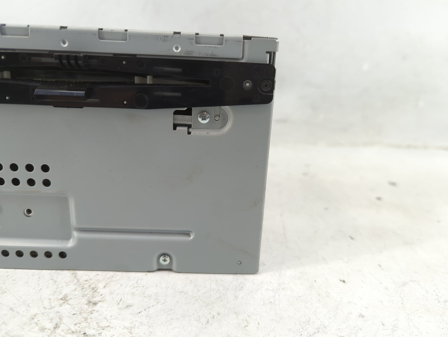 2011-2012 Ford Flex Radio AM FM Cd Player Receiver Replacement P/N:CA8T-18D822-AA Fits Fits 2011 2012 OEM Used Auto Parts - 