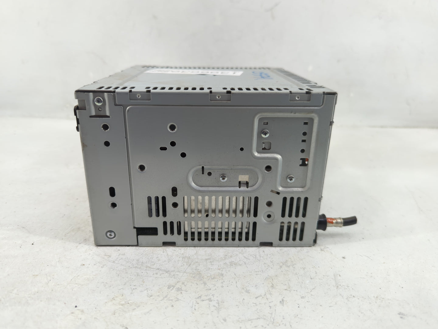 2011-2012 Ford Flex Radio AM FM Cd Player Receiver Replacement P/N:CA8T-19C157-AA Fits Fits 2011 2012 OEM Used Auto Parts - 