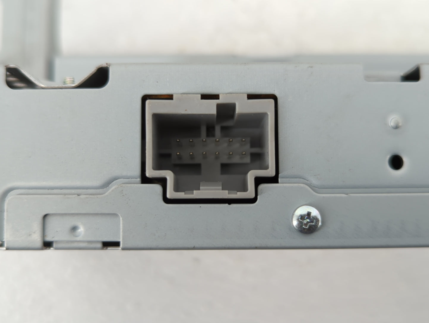 2011-2012 Ford Flex Am Fm Cd Player Radio Receiver - Oemusedautoparts1.com