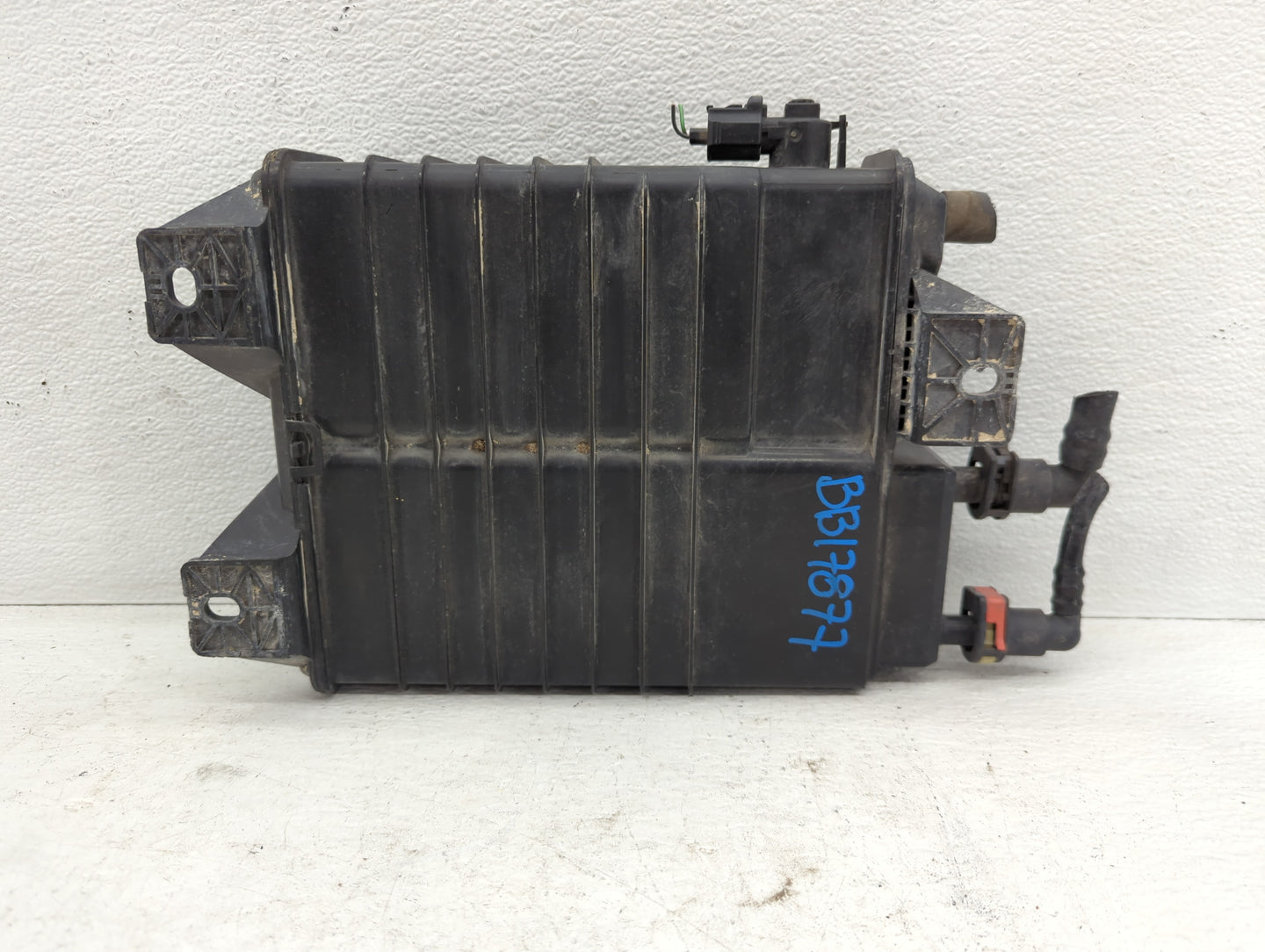 2012 Ford Focus Fuel Vapor Charcoal Canister - Oemusedautoparts1.com