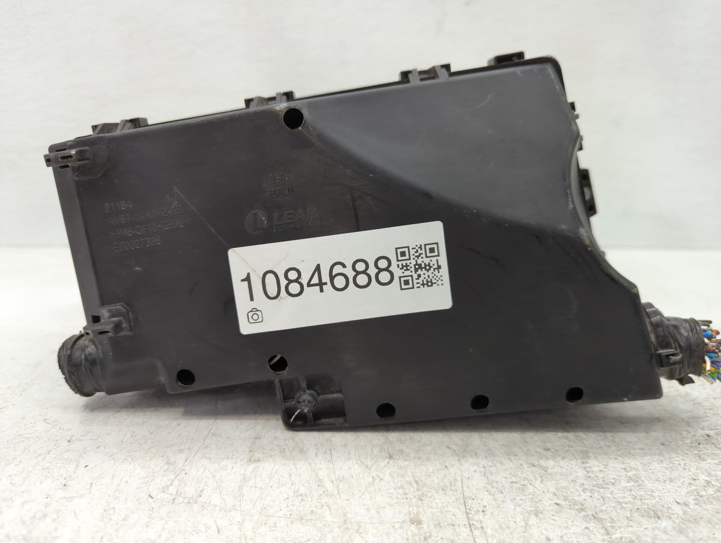 2012-2014 Ford Focus Fusebox Fuse Box Panel Relay Module P/N:AV6T-14A067-AC Fits Fits 2012 2013 2014 OEM Used Auto Parts - O