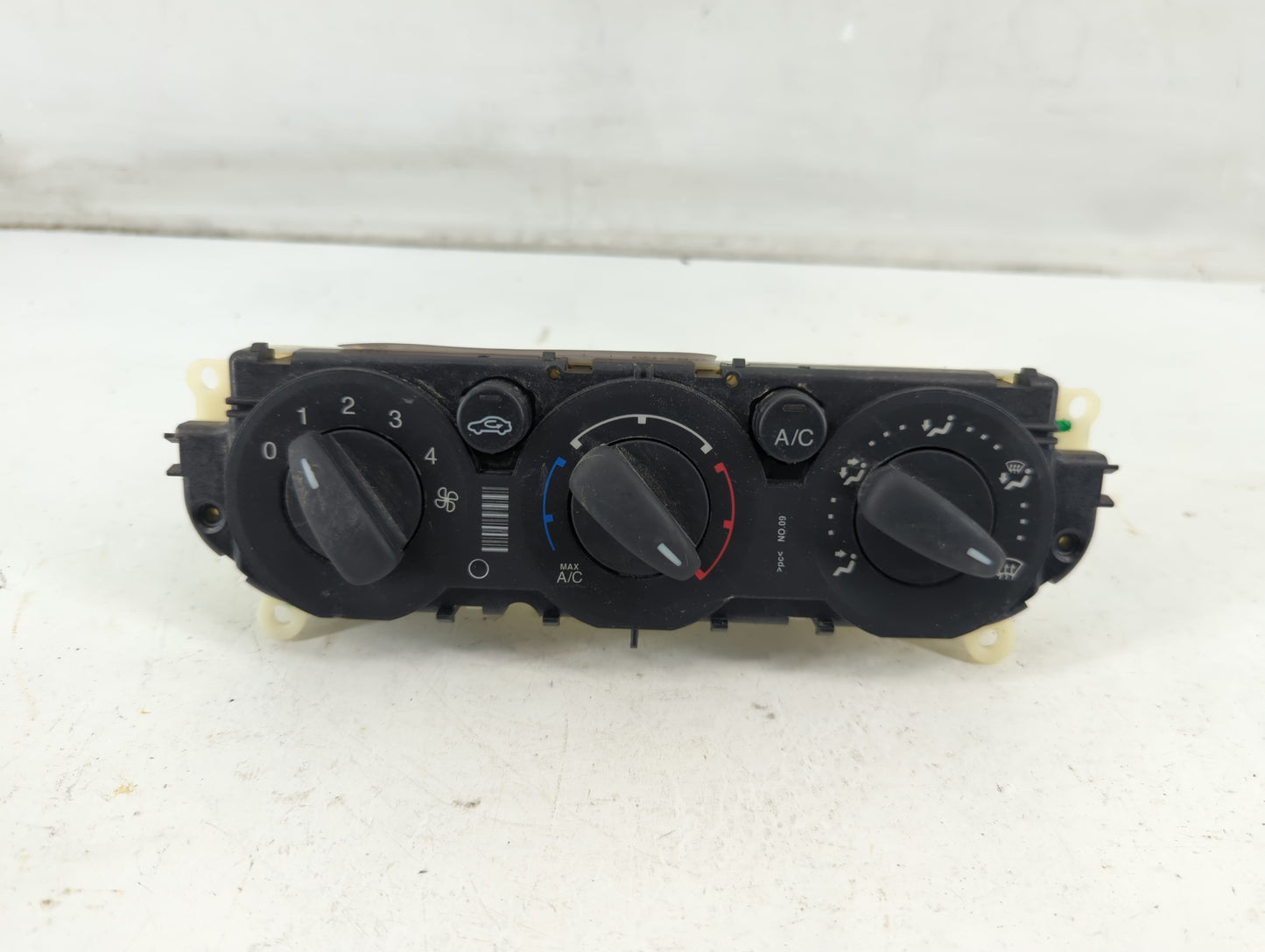 2012 Ford Focus Climate Control Module Temperature AC/Heater Replacement P/N:E1062773 CM5T-19980-AE Fits OEM Used Auto Parts