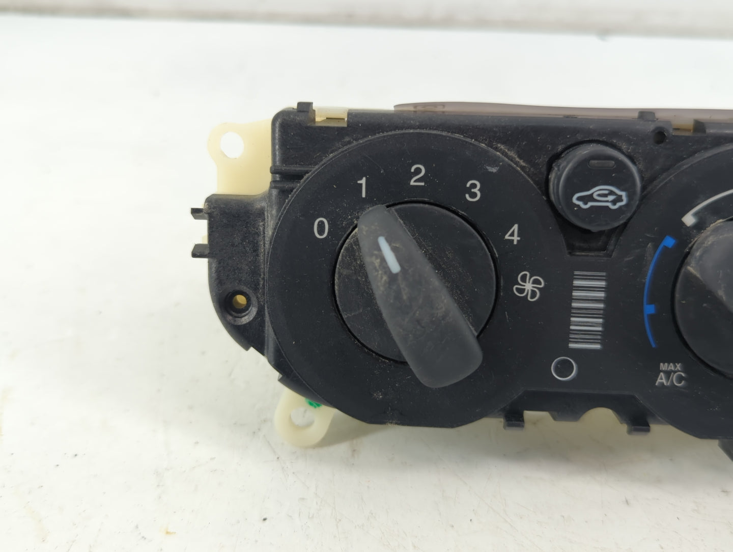 2012 Ford Focus Climate Control Module Temperature AC/Heater Replacement P/N:E1062773 CM5T-19980-AE Fits OEM Used Auto Parts