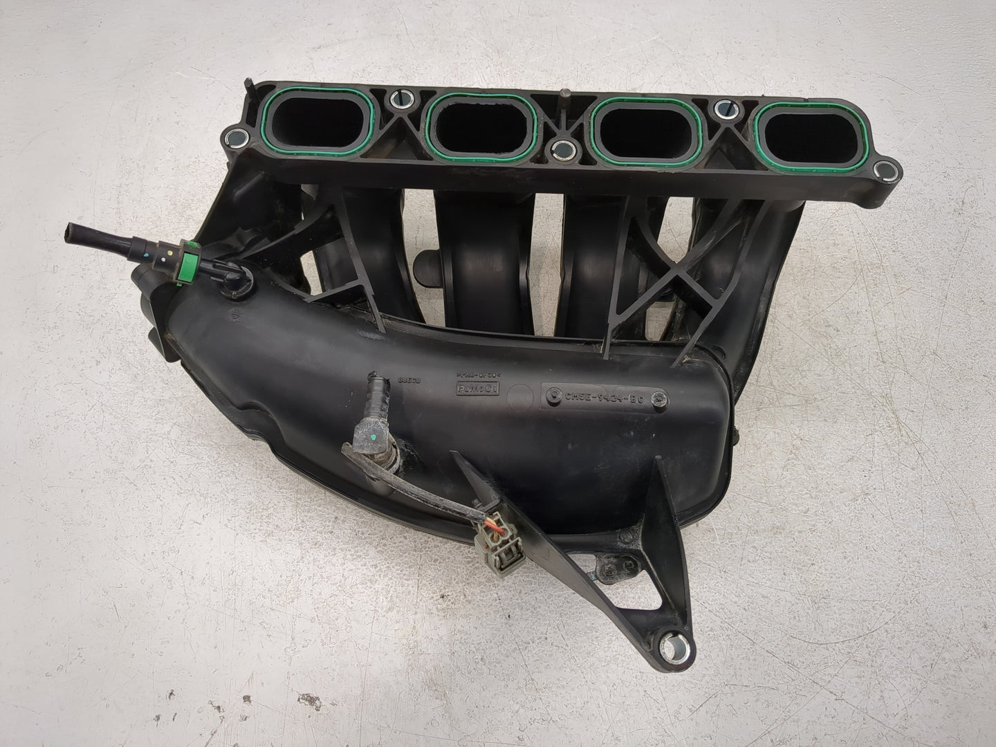 2012-2018 Ford Focus Air Intake Manifold P/N:CM5E-9424-BC Fits Fits 2012 2013 2014 2015 2016 2017 2018 2019 2020 2021 2022 O