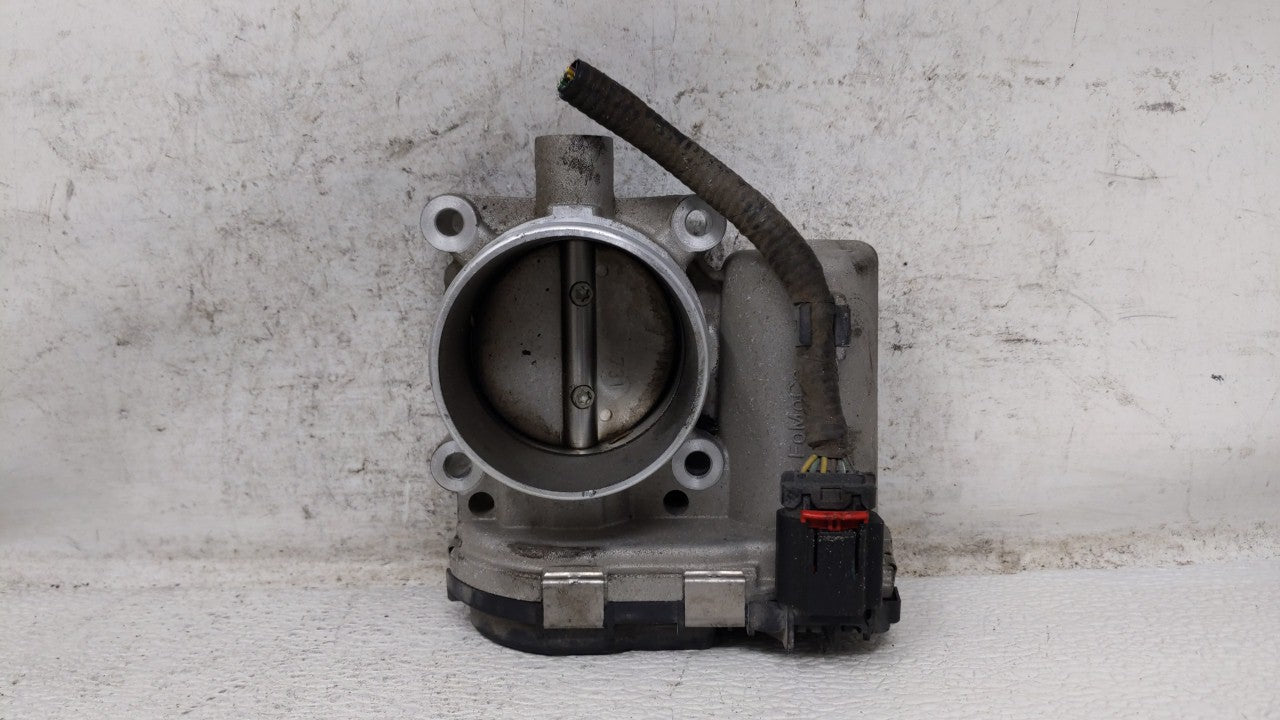 2012-2013 Ford Focus Throttle Body P/N:CM5E-9F991-AD DS7E-9F991-BB Fits Fits 2012 2013 2014 2015 2016 2017 OEM Used Auto Par