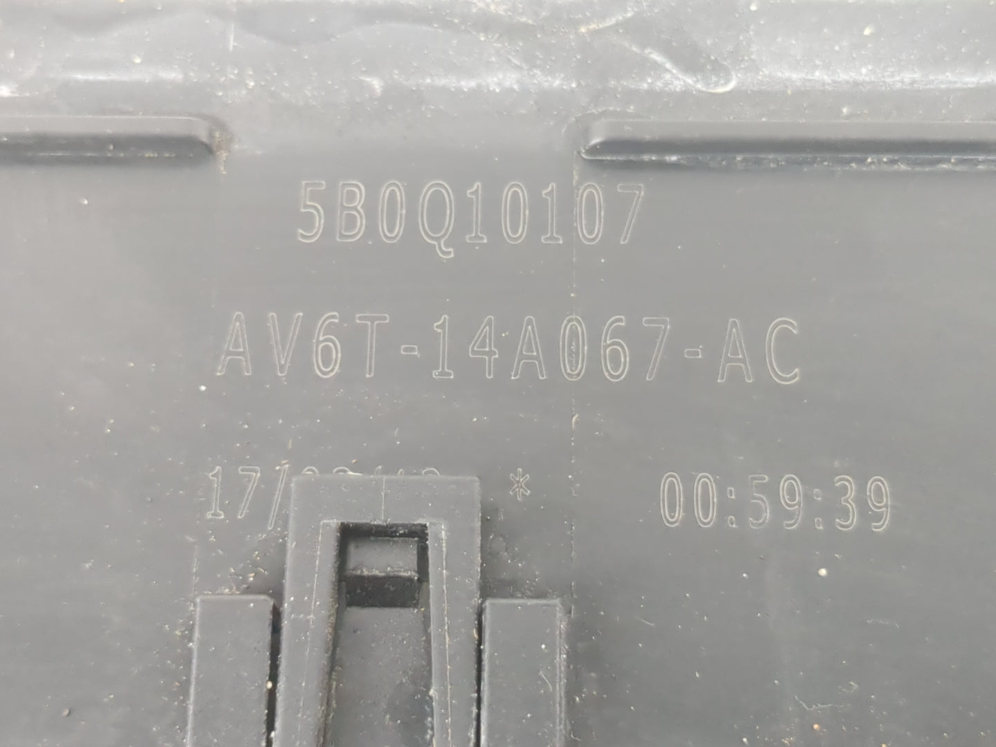 2012-2014 Ford Focus Fusebox Fuse Box Panel Relay Module P/N:AV6T-14A067-AC Fits Fits 2012 2013 2014 OEM Used Auto Parts - O
