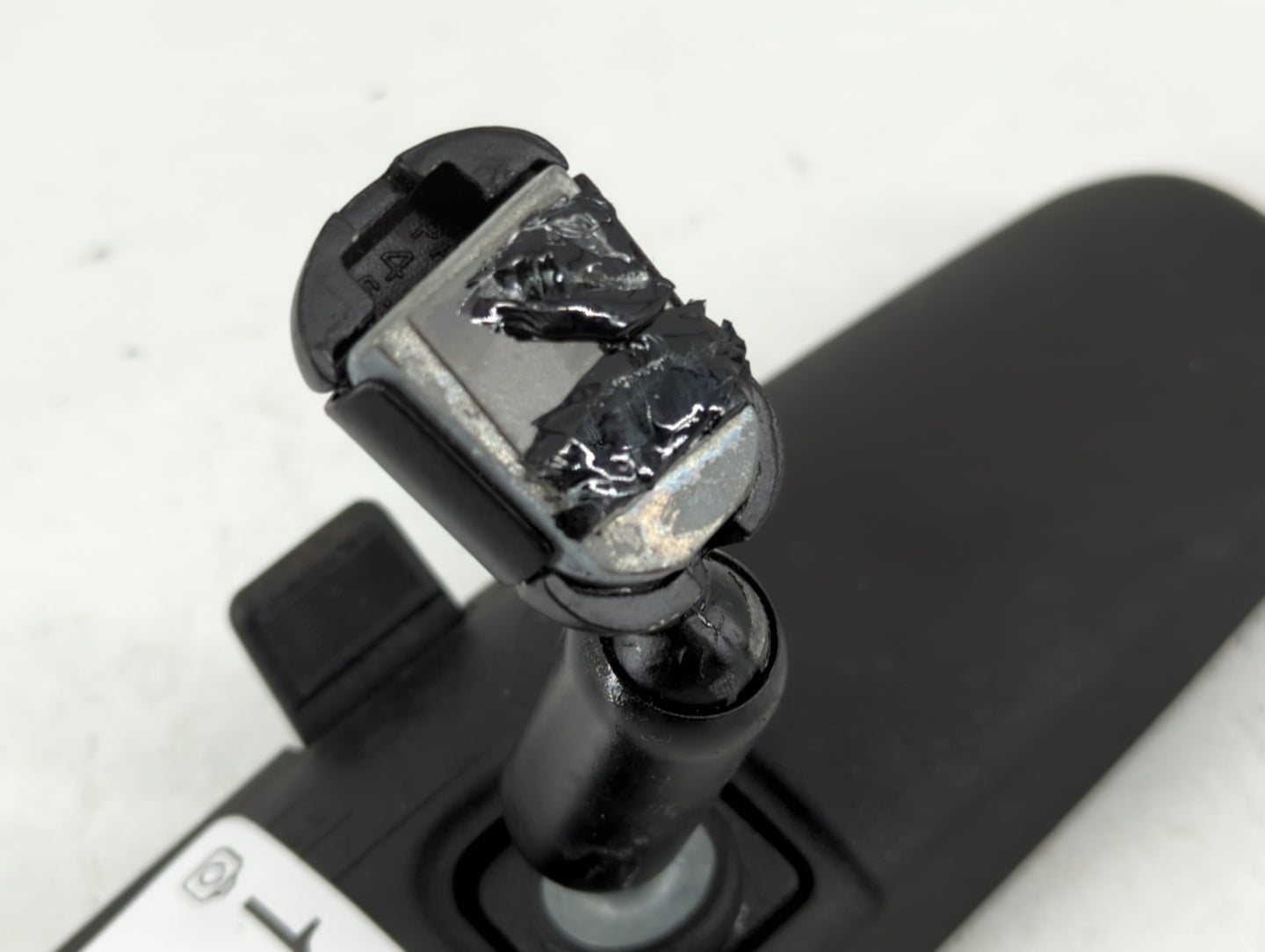 2010-2018 Ford Focus Interior Rear View Mirror Replacement OEM P/N:E8011681 Fits OEM Used Auto Parts - Oemusedautoparts1.com