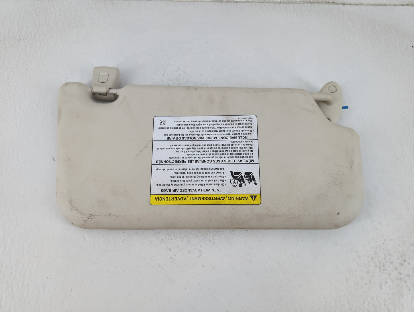 2012-2014 Ford Focus Sun Visor Shade Replacement Driver Left Mirror Fits Fits 2012 2013 2014 OEM Used Auto Parts - Oemusedau
