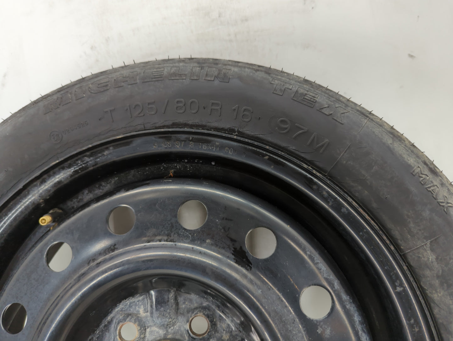 2012-2018 Ford Focus Spare Donut Tire Wheel Rim Oem - Oemusedautoparts1.com