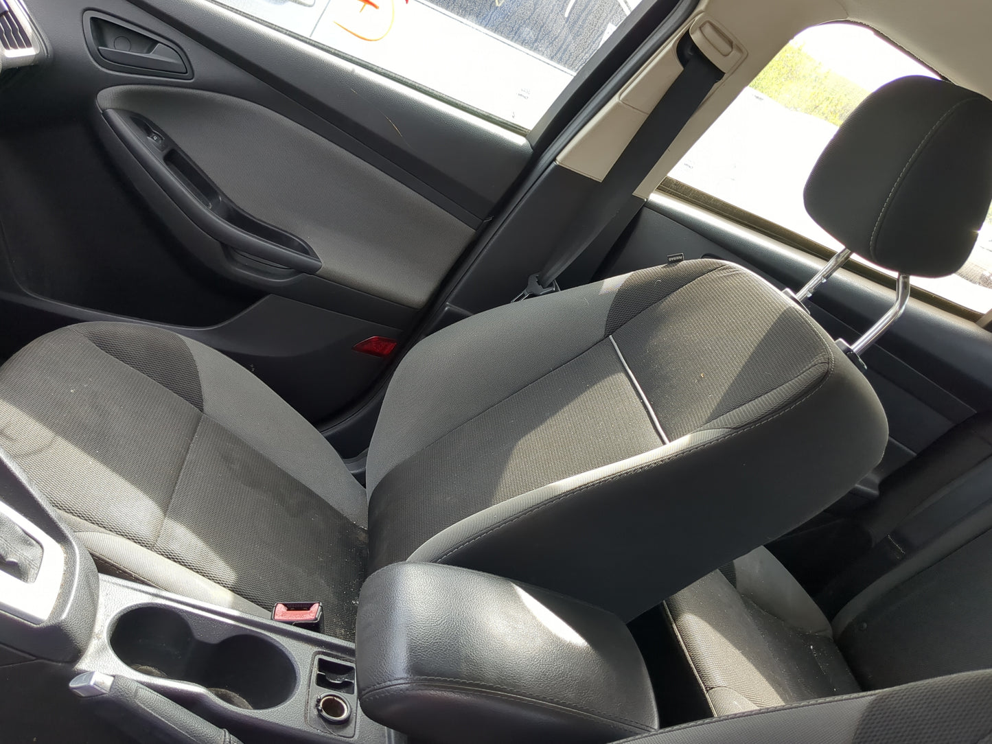 2012-2012 Ford Focus Passenger Front Seat Oem 1185775 - Oemusedautoparts1.com